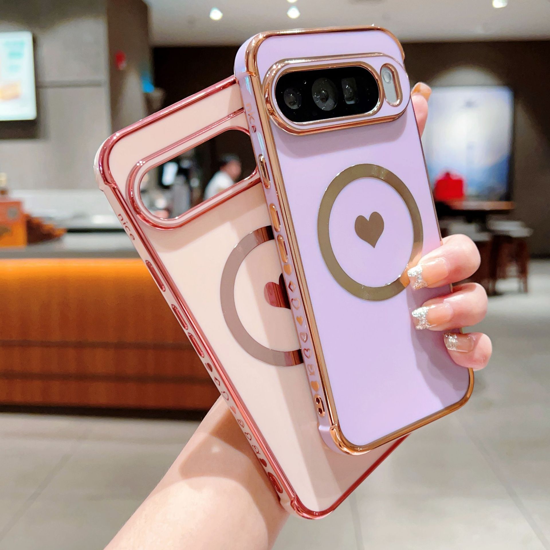 Luxury Plating Case - 高級メッキ加工 ハート柄 ソフトフォンケース Google Pixel 8